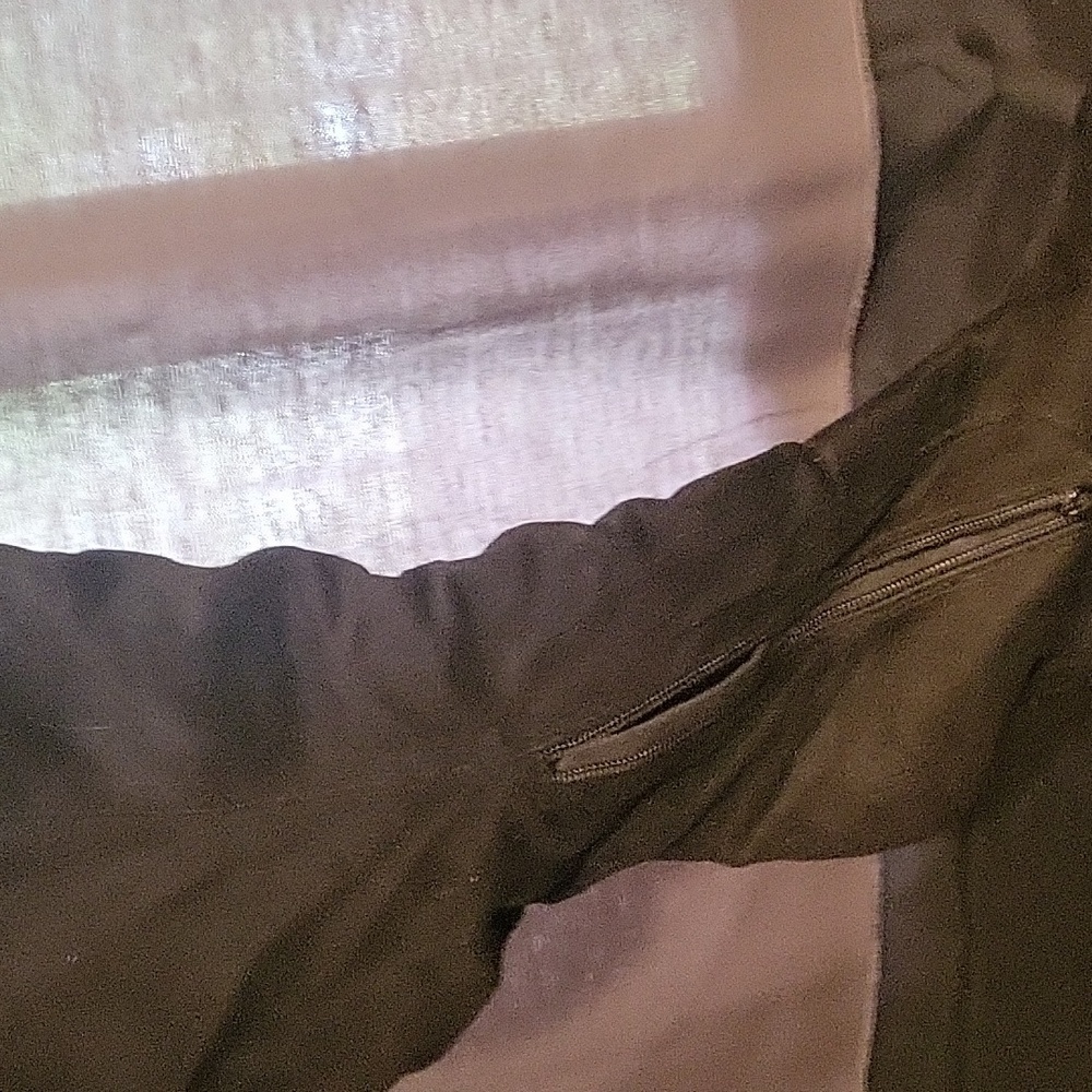 Black knee high heel boots - Picture 3 of 5